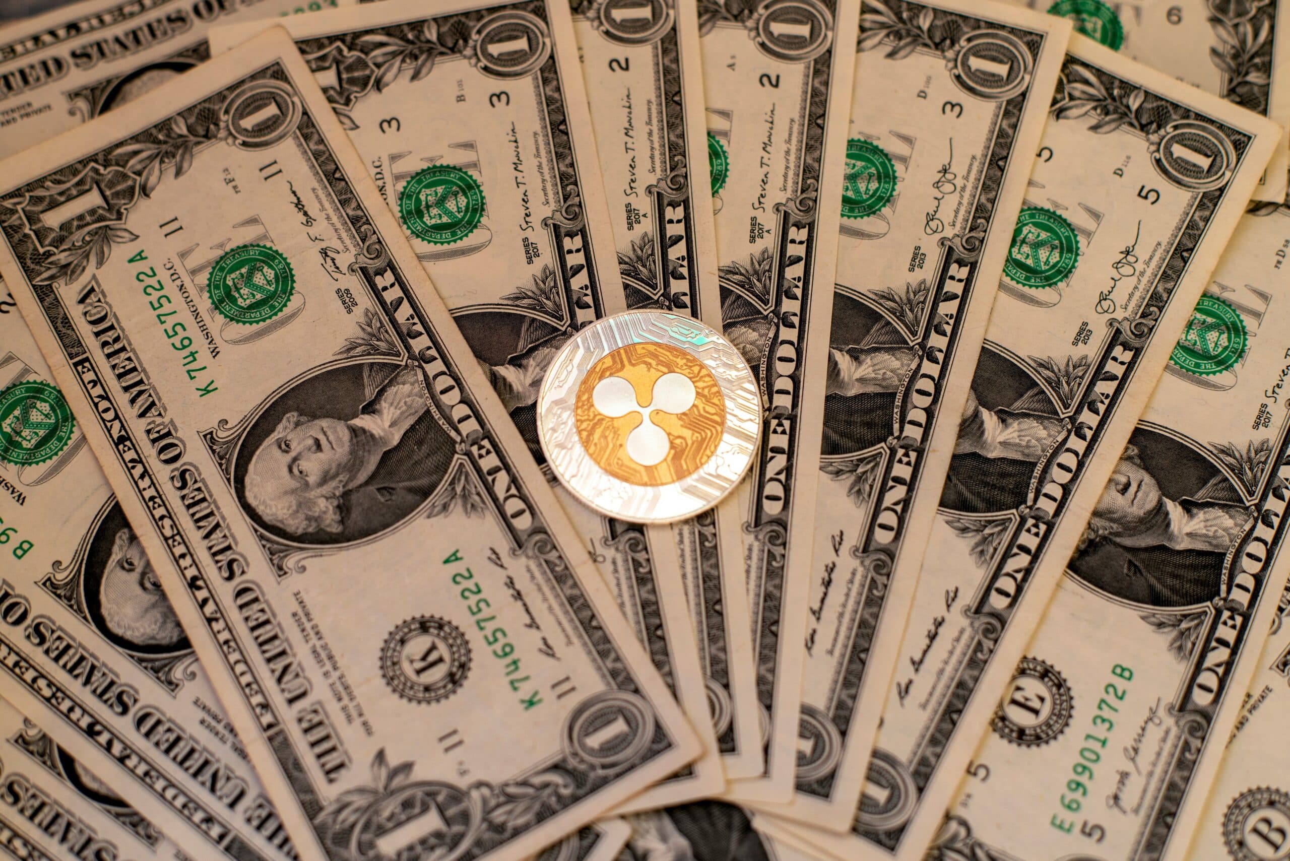 [심층 리포트] 소송의 사슬을 끊고 금융의 심장으로: 리플(Ripple)이 설계하는 2026년 신화폐 질서